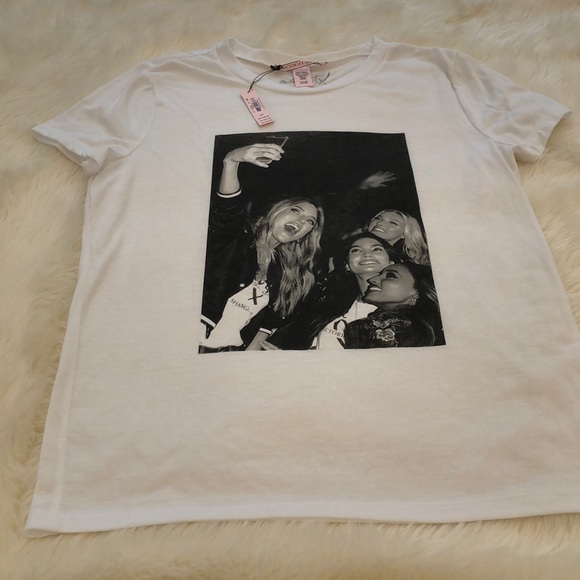Victoria’s Secret supermodel selfie Tee S|P - Picture 5 of 8